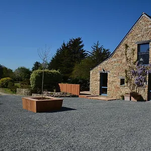 Le Clos De La Lande Vallée Affittacamere